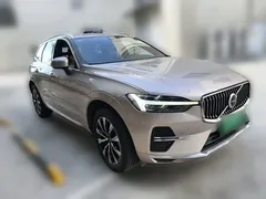 2023 Volvo XC60 4WD Luxury — фото 6