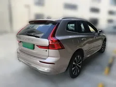2023 Volvo XC60 4WD Luxury — фото 10