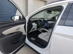 2022 Hyundai Tucson L 2.0L Hybrid Premium, белый — фото 12