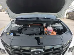 2022 Hyundai Tucson L 2.0L Hybrid Premium, белый — фото 16