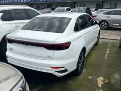 2022 Geely Emgrand 4th Gen 1.5L CVT Premium, белый — фото 11