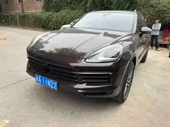 2023 Porsche Cayenne 3.0T — фото 1