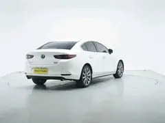 2021 Mazda 3 2.0L AT, белый — фото 4