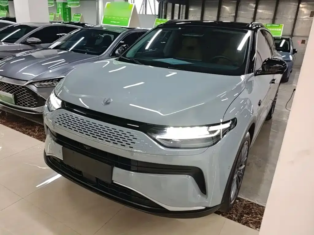 2024 Leapmotor C11 EREV 300 Premium