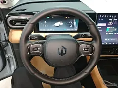 2024 Leapmotor C11 EREV 300 Premium — фото 11