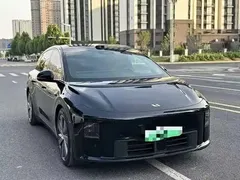 2025 Li Auto i6 4WD Standard, чёрный — фото 3