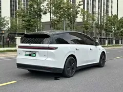 2025 Li Auto i8 Standard, белый — фото 10