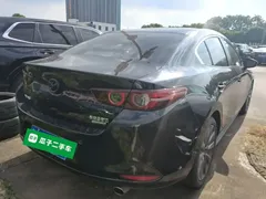 2021 Mazda 3 2.0L AT, чёрный — фото 7