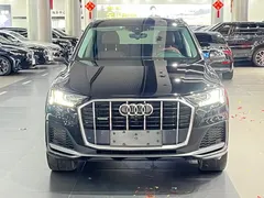 2021 Audi Q7 55 TFSI quattro S line Sport, чёрный — фото 2