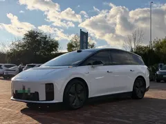 2025 Li Auto i8 Standard, белый — фото 1