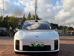 2025 Li Auto i8 Standard, белый — фото 2