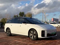2025 Li Auto i8 Standard, белый — фото 3