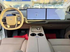2025 Li Auto i8 Standard, белый — фото 14