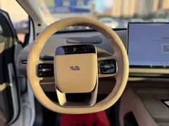 2025 Li Auto i8 Standard, белый — фото 18