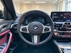2021 BMW 5 Series 535Le PHEV M Sport, чёрный — фото 14