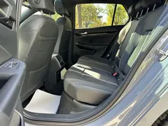 2023 Volkswagen Golf 280TSI DSG R-Line — фото 16