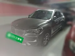 2020 BMW X1 Premium, чёрный — фото 1