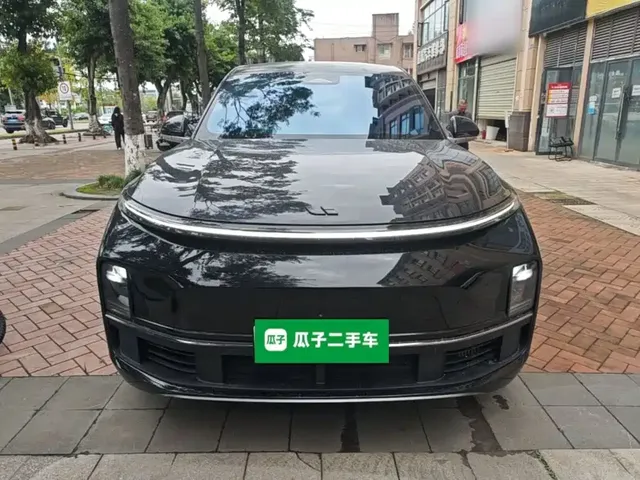2023 Li Auto L8 Air