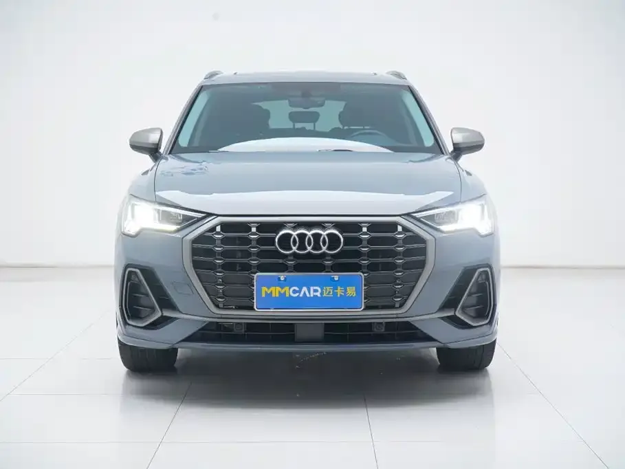 2022 Audi Q3 40 TFSI RS Package