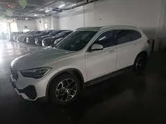 2021 BMW X1 Leading, белый — фото 1