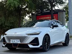 2023 Changan UNI-V 1.5T Sport, белый — фото 1