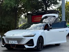 2023 Changan UNI-V 1.5T Sport, белый — фото 16