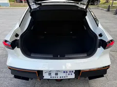 2023 Changan UNI-V 1.5T Sport, белый — фото 18