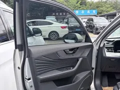 2023 Hongqi HS5 2.0T Pro — фото 4