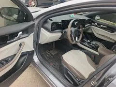 2024 BYD Qin PLUS Honor DM-i PHEV 55km Leading — фото 16