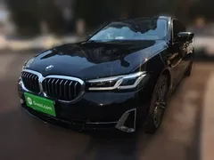 2022 BMW 5 Series 530Li xDrive Luxury Package, чёрный — фото 1