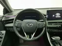 2023 Toyota Avalon Hybrid 2.5L XLE Premium, чёрный — фото 11
