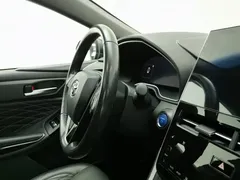 2023 Toyota Avalon Hybrid 2.5L XLE Premium, чёрный — фото 22