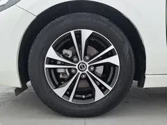 2021 Nissan Sylphy 1.6L XL CVT, белый — фото 17