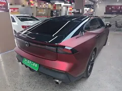 2022 Changan UNI-V 1.5T Premium — фото 7