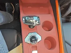 2022 Changan UNI-V 1.5T Premium — фото 14