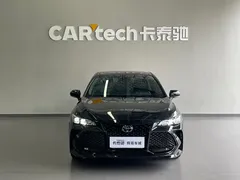 2022 Toyota Avalon 2.0L XLE Premium, чёрный — фото 2