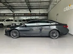 2022 Toyota Avalon 2.0L XLE Premium, чёрный — фото 8