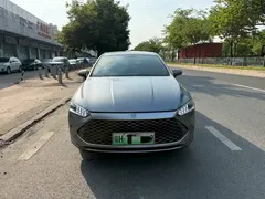 2024 BYD Qin PLUS Honor DM-i PHEV 55km Leading — фото 2
