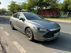 2024 BYD Qin PLUS Honor DM-i PHEV 55km Leading — фото 3
