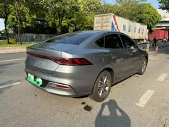 2024 BYD Qin PLUS Honor DM-i PHEV 55km Leading — фото 4