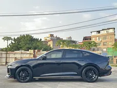 2023 Changan UNI-V 1.5T Sport, чёрный — фото 10