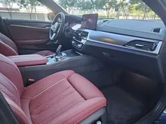 2021 BMW 5 Series 530Li Executive M Sport Package, синий — фото 9