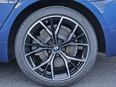 2021 BMW 5 Series 530Li Executive M Sport Package, синий — фото 23