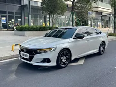 2022 Honda Accord 260TURBO Premium, белый — фото 1
