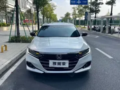 2022 Honda Accord 260TURBO Premium, белый — фото 2
