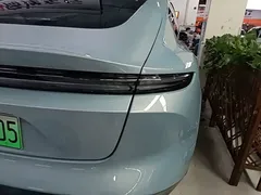 2022 Nio ET5 75kWh, синий — фото 8