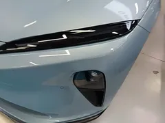 2022 Nio ET5 75kWh, синий — фото 24