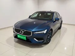 2022 Volvo S60 B4 Luxury, синий — фото 1