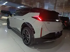 2023 Zeekr X 4WD YOU 5-seat, белый — фото 5