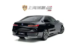 2023 BMW 7 Series 740Li Leading Luxury Package, чёрный — фото 3